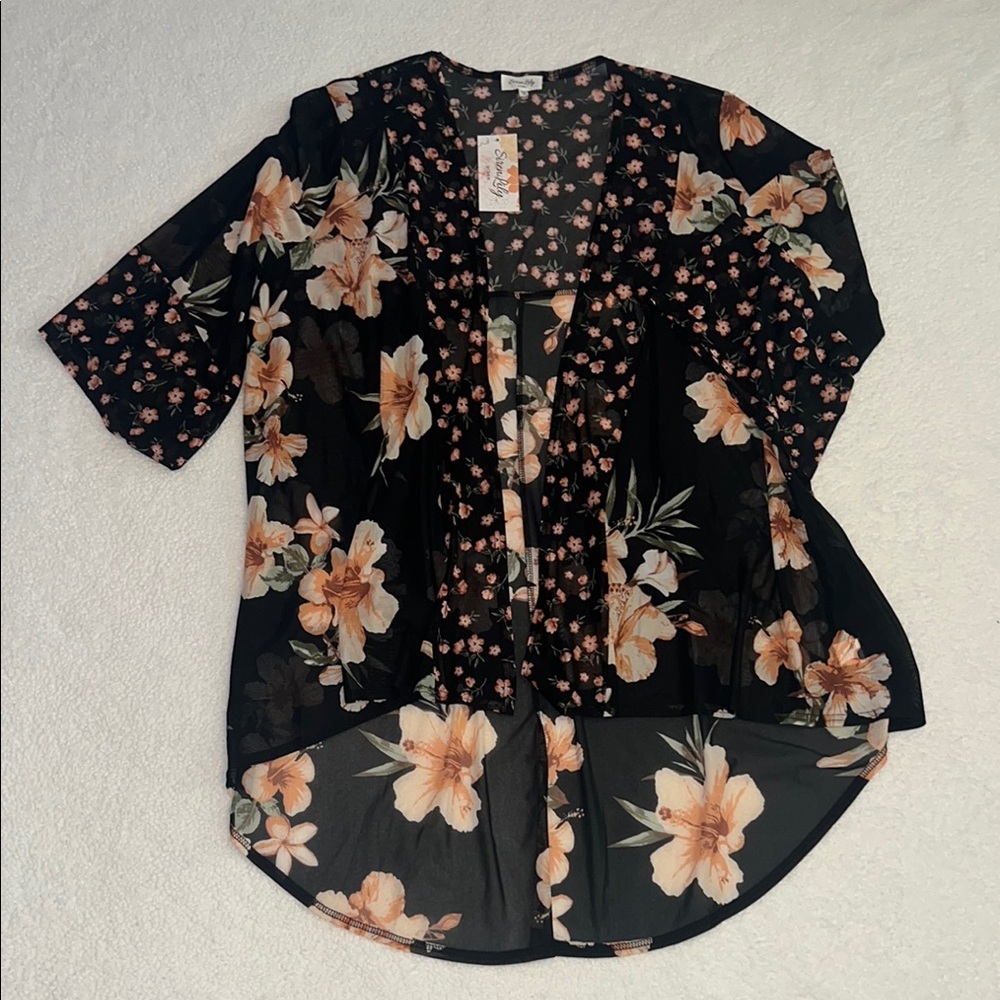 Siren Lily NWT Black W/ Peach and Mauve Floral pattern Kimono size 3X